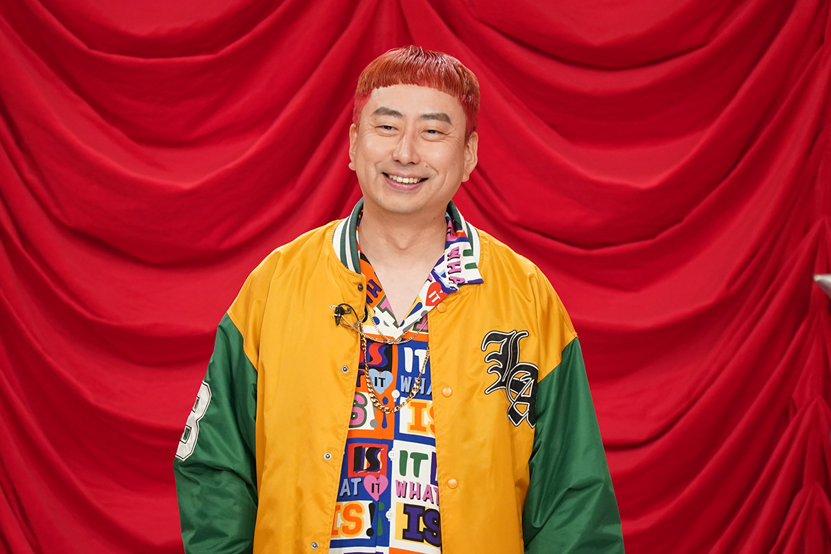 ピンクおかっぱヘアのおいでやす小田【写真：X（＠guru99_ntv）より】