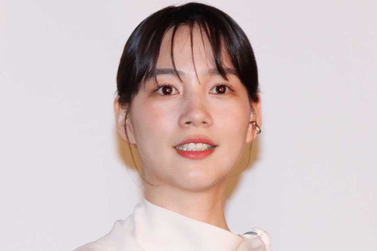 のん「バンドを結成しました」　個性あふれる面々にファン「雰囲気あるねえ」「かっこいい」