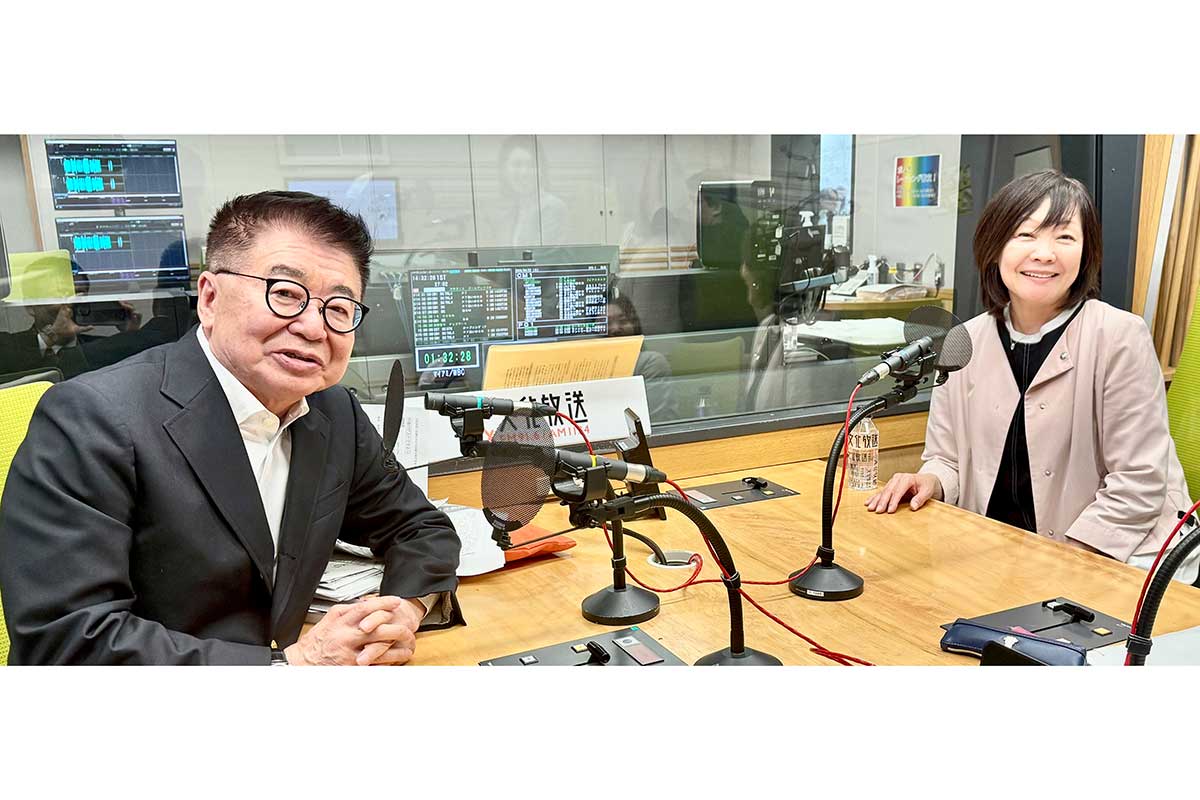 ラジオに出演した生島ヒロシ（左）と安倍昭恵さん