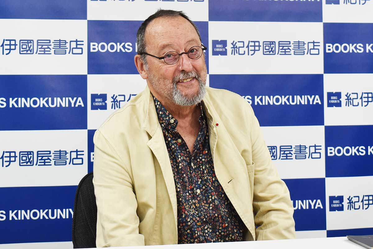 ジャン・レノ、日本のファン一人ひとりと交流…歓声浴びる「本当に感動」　日本語で「アリガトウ」自著手渡し