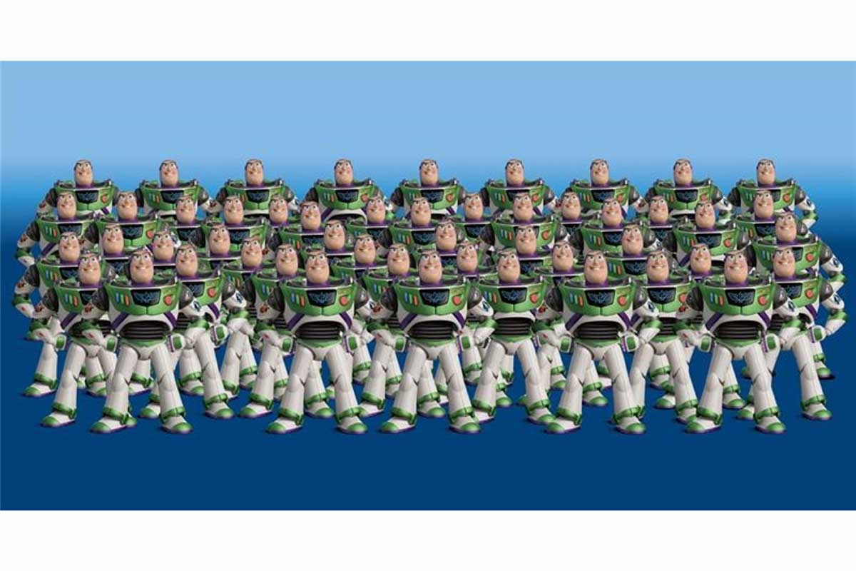 東京ディズニーランドに“バズ50体”フォト登場　TDR『トイ・ストーリー5』公開記念SPイベント、詳細発表