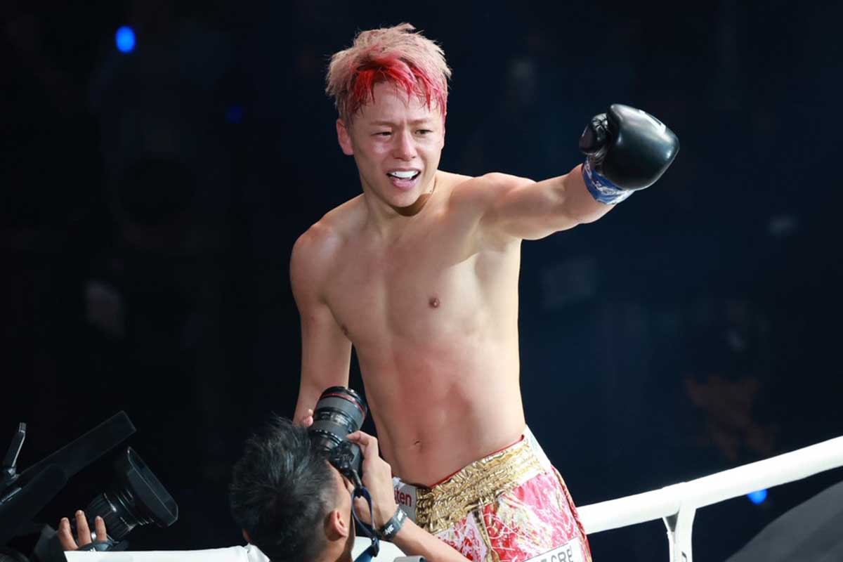 5R・TKO勝利を収めた武尊【写真：山口比佐夫】