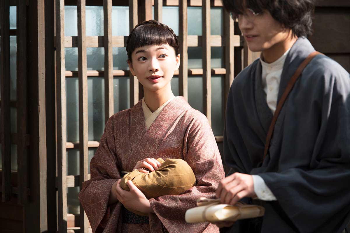 シマケン（佐野晶哉）と会ったりん（見上愛）【写真：(C)NHK】