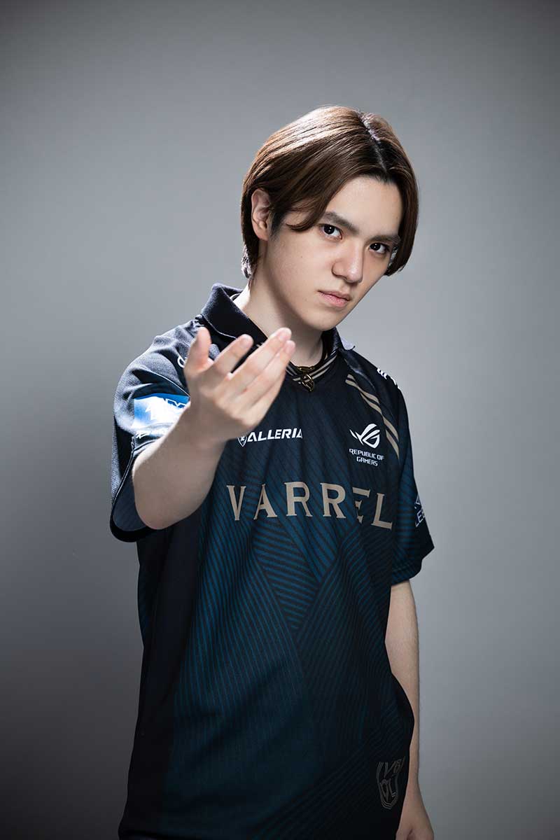 VARRELに加入した宇野昌磨