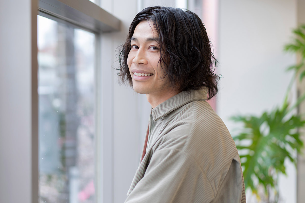 「歌ってみた動画」から広がったSNSの総フォロワー数は100万人超。さらに知名度アップを目指すKAY-I【写真：増田美咲】