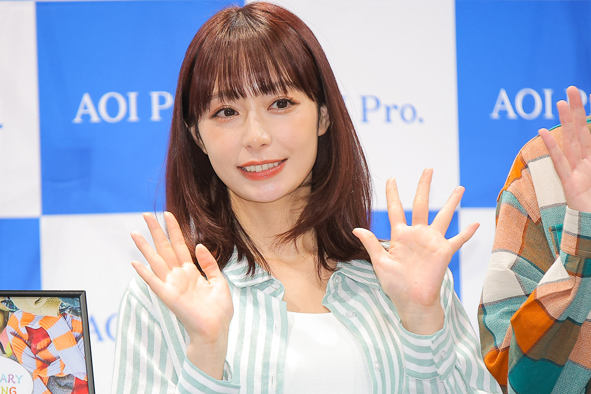 合同取材会に登壇した宇垣美里【写真：ENCOUNT編集部】