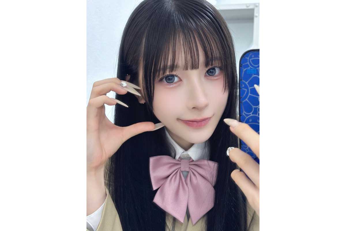 yosugala汐見まとい、“舌ピアス”姿に反響「意表を突いたビジュ」「反則すぎる」