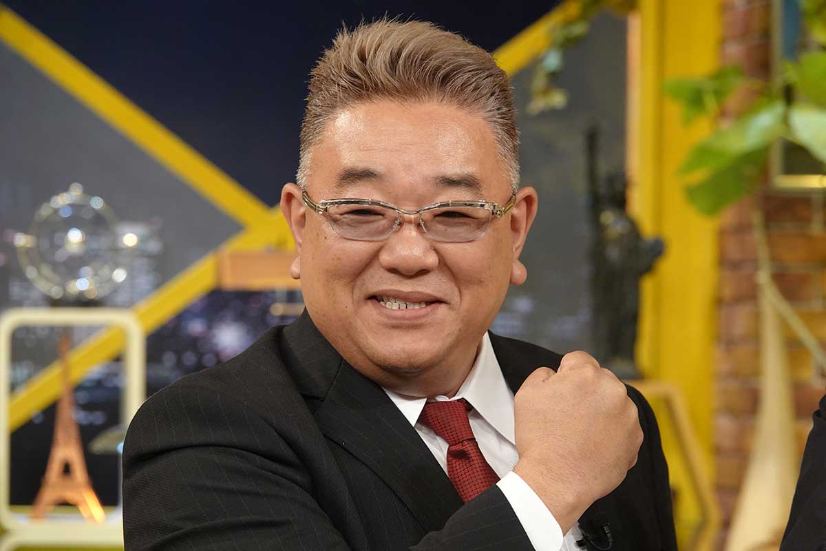 囲み取材に応じたサンドウィッチマン・伊達みきお【写真：ENCOUNT編集部】