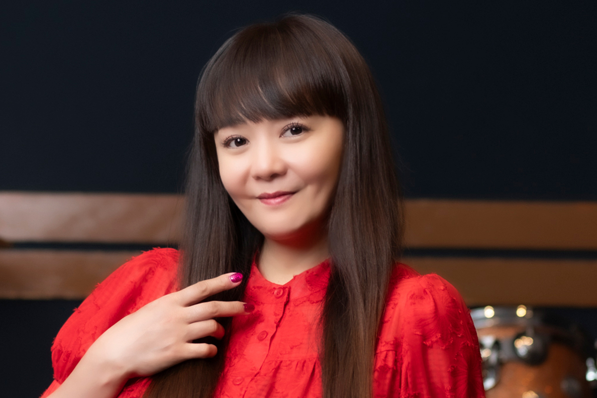 昨年手術の51歳・華原朋美、6歳長男との親子ショットに反響「ほっこり」「痩せすぎてる？」