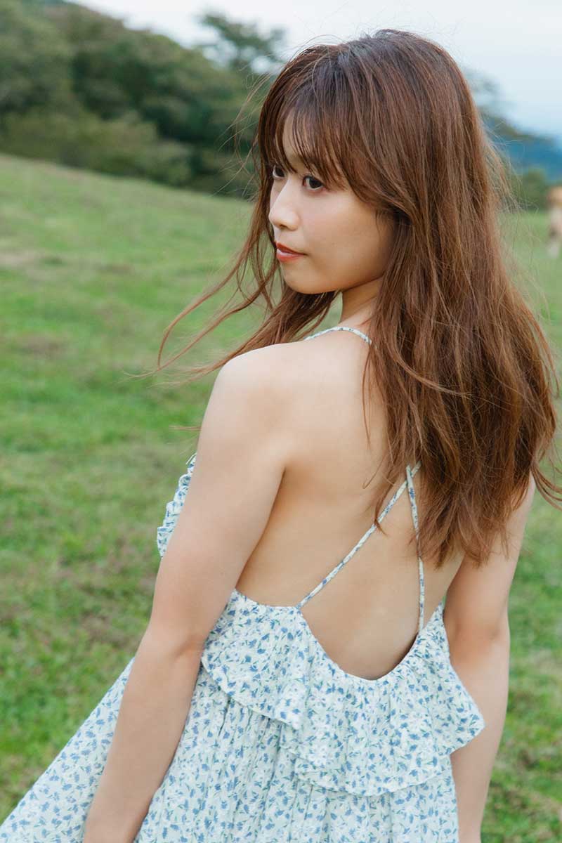 ABEMA・西澤由夏アナの限定衣装カット【写真：(C)菊地泰久／集英社】