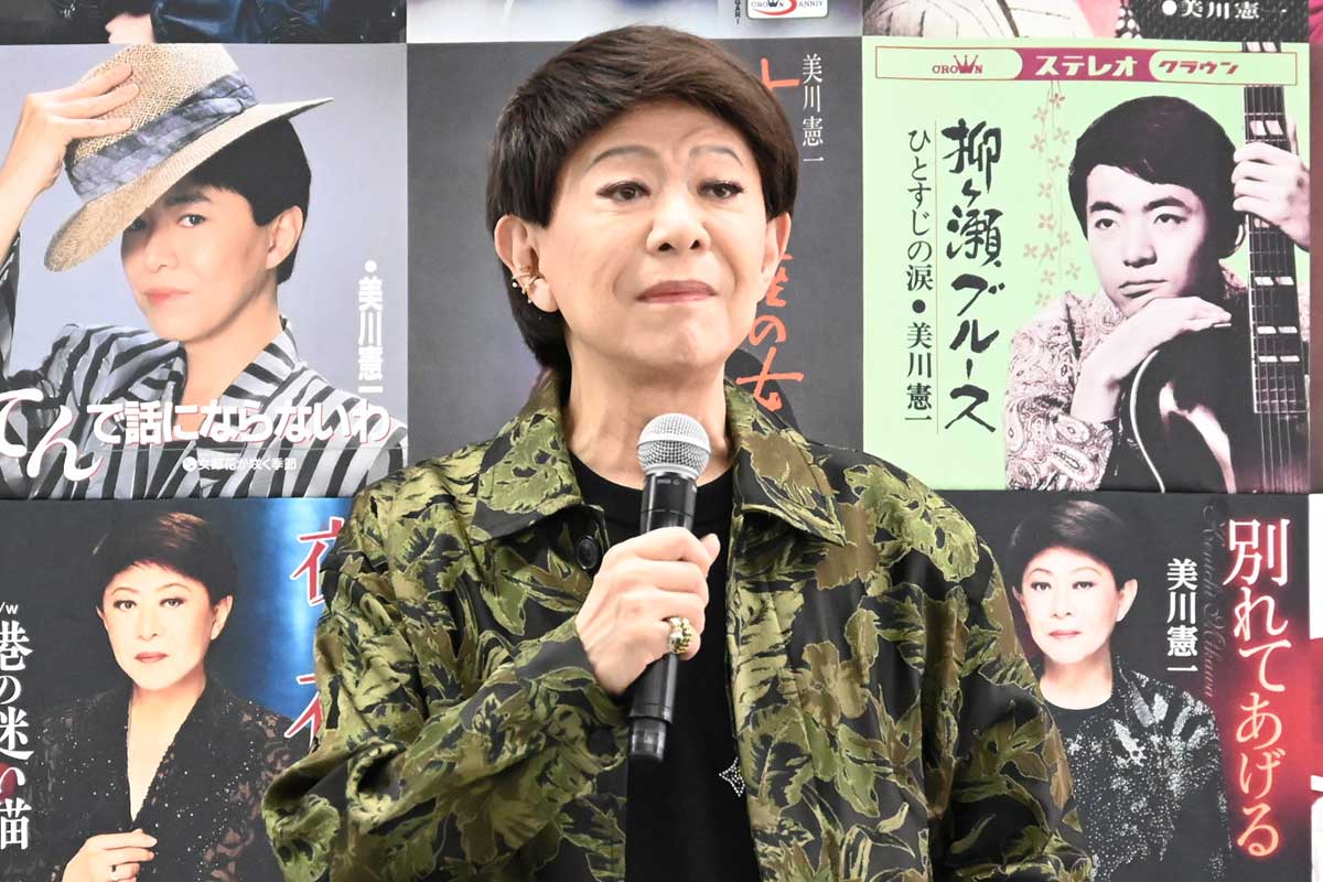 美川憲一、B’z松本孝弘と「昨日もお食事を」　プレゼントされたヒョウ柄ブランケット「ピッタリだと」