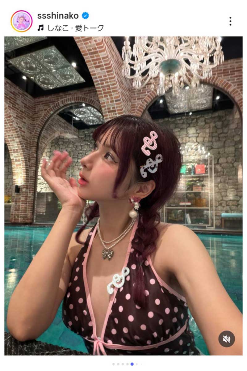 しなこ【写真：インスタグラム（＠ssshinako）より】