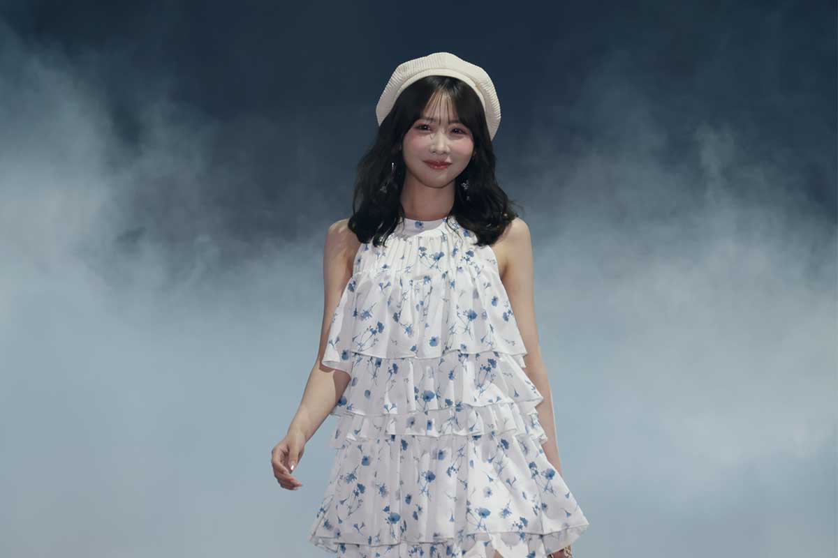 【サツコレ】FRUITS ZIPPER櫻井優衣、トップバッターでランウェイに登場「緊張しました」
