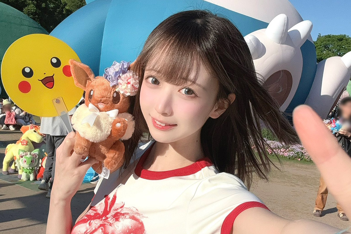 yami、ぴたぴた超ミニ“へそ出し”姿　「迫力すごい」「デカすぎ笑」とX衝撃