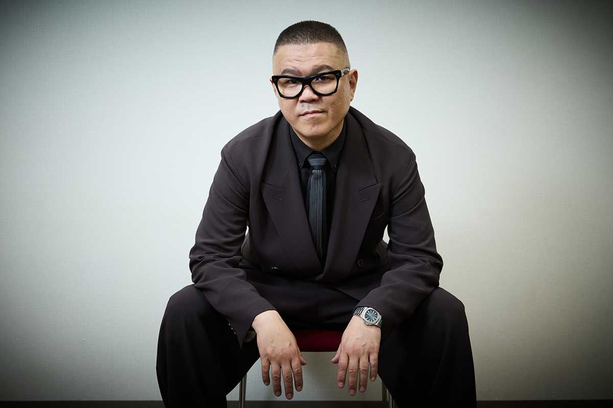 『正直不動産』で大河真澄役を演じるシソンヌの長谷川忍【写真:横村彰】