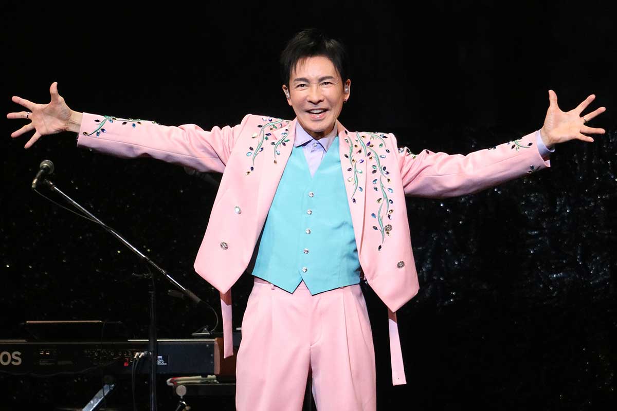 ツアー初日公演を行った郷ひろみ【写真：ENCOUNT編集部】