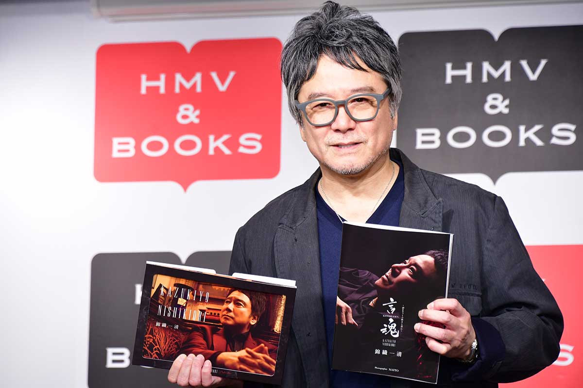 61歳・錦織一清、人生初の写真集発売に照れ笑い「この歳で出していいのかな」