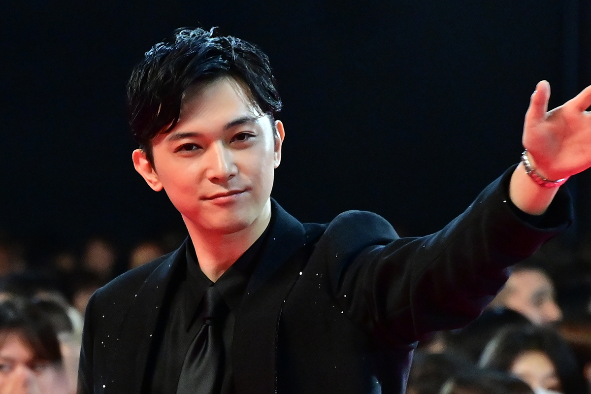 吉沢亮、共演者の役名ド忘れし動揺　側近役・玉木宏がツッコミ「忘れないでね」
