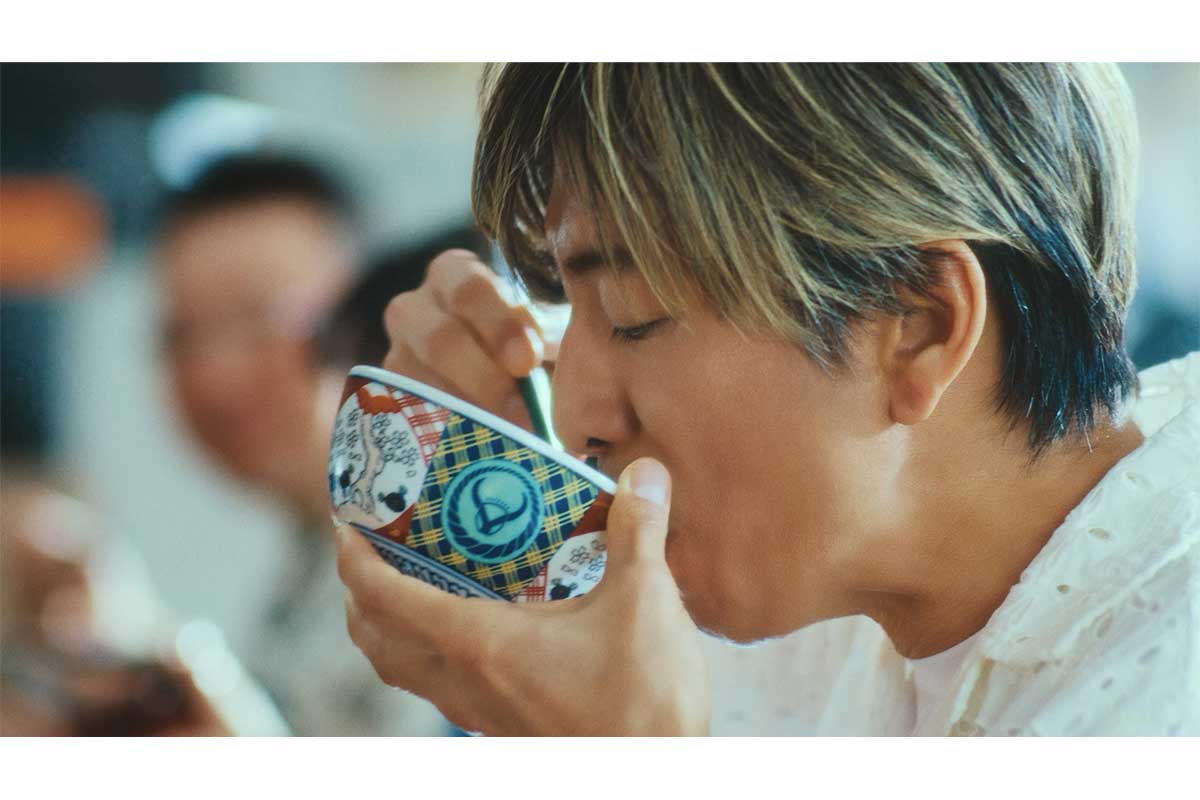 新CMに出演する木村拓哉