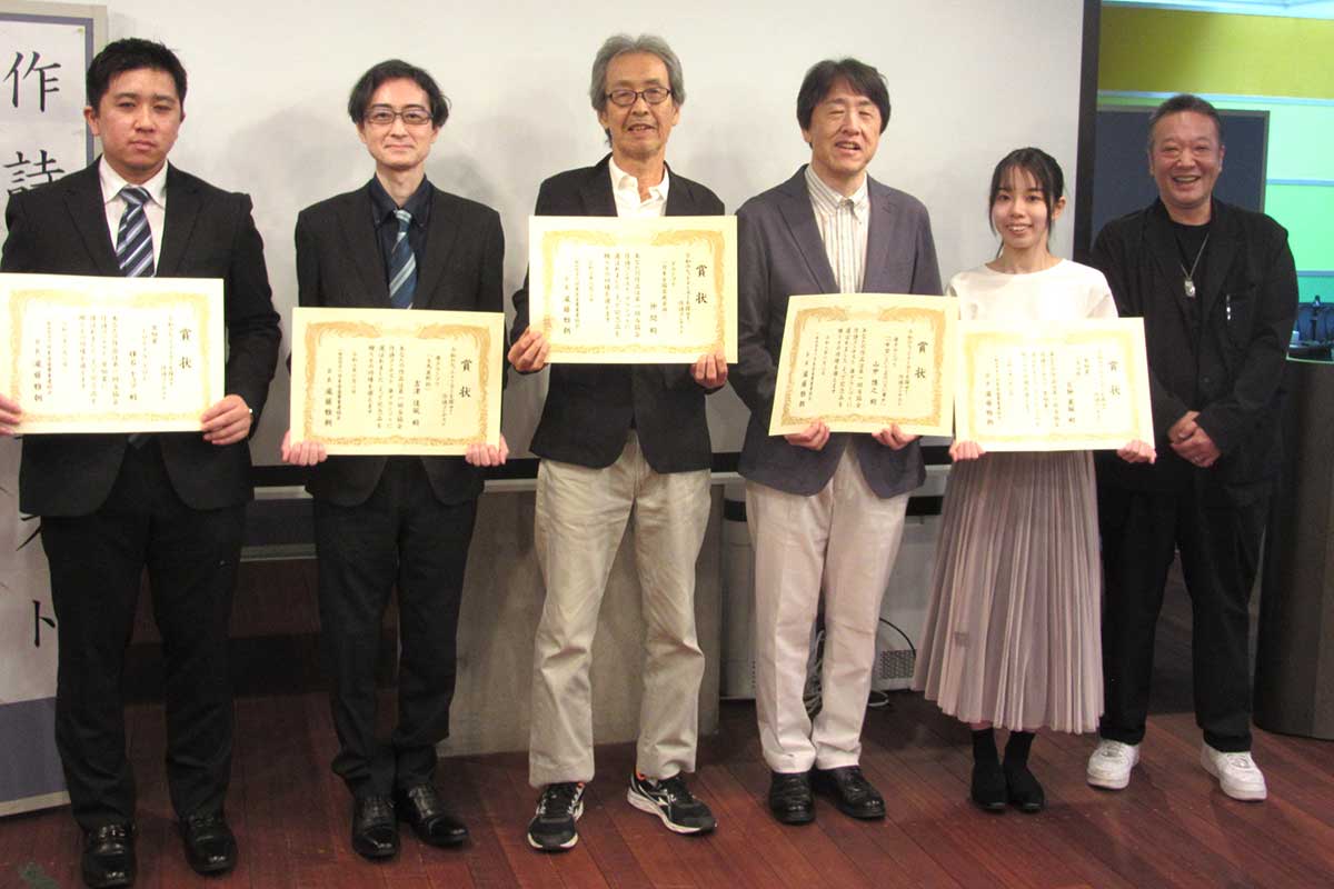 『氷雨』ヒット支えた78歳・元宣伝マンが作詞グランプリ　副業厳禁の現役時代を経て『百歳音頭』で栄冠