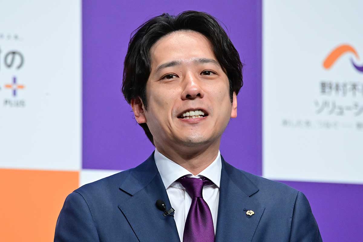 新CM発表会に出席した二宮和也【写真：ENCOUNT編集部】