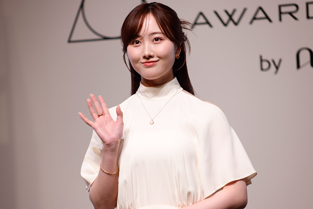 授賞式に登壇した本田望結【写真：ENCOUNT編集部】
