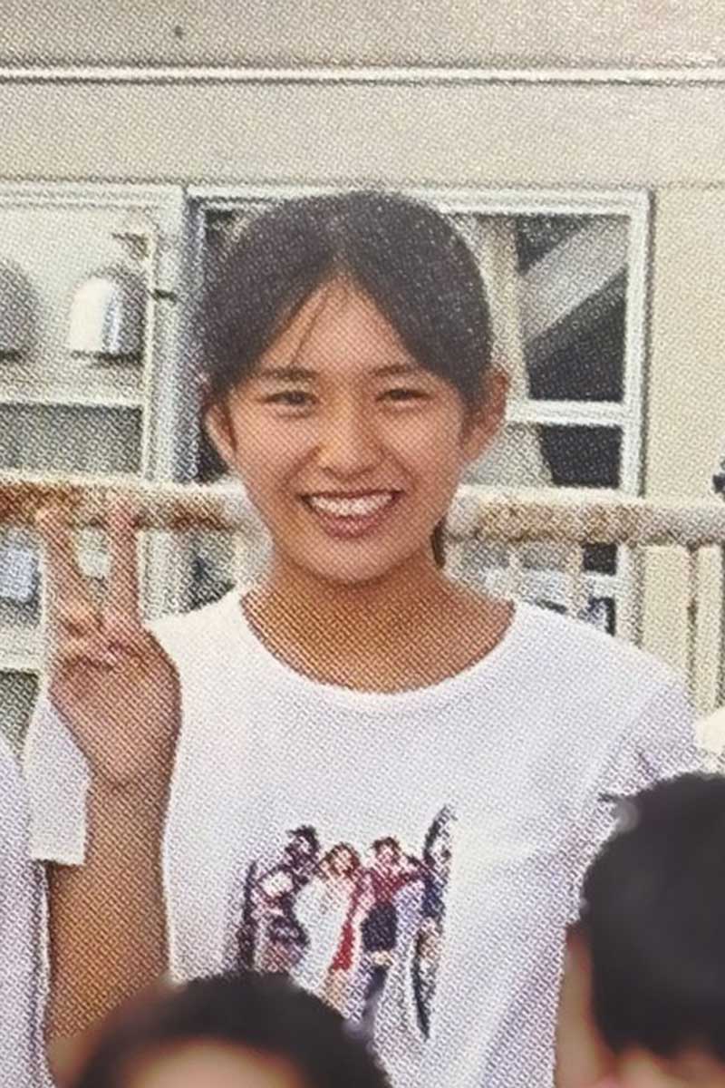 シャルロット・日比谷萌甘の小学6年生の頃【写真：X（＠mokahibiya）より】