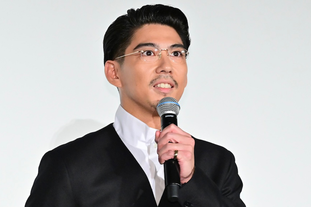 賀来賢人、プロデュース作でアナログ撮影敢行　裏側を熱弁「巨大なファンをスタッフさんが皆1人ずつ持って」