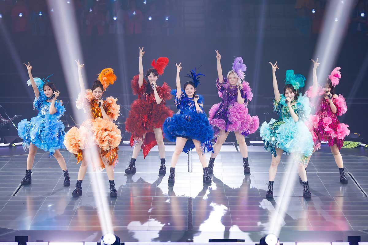 日本武道館でのライブの様子【写真：ヨシモリユウナ】