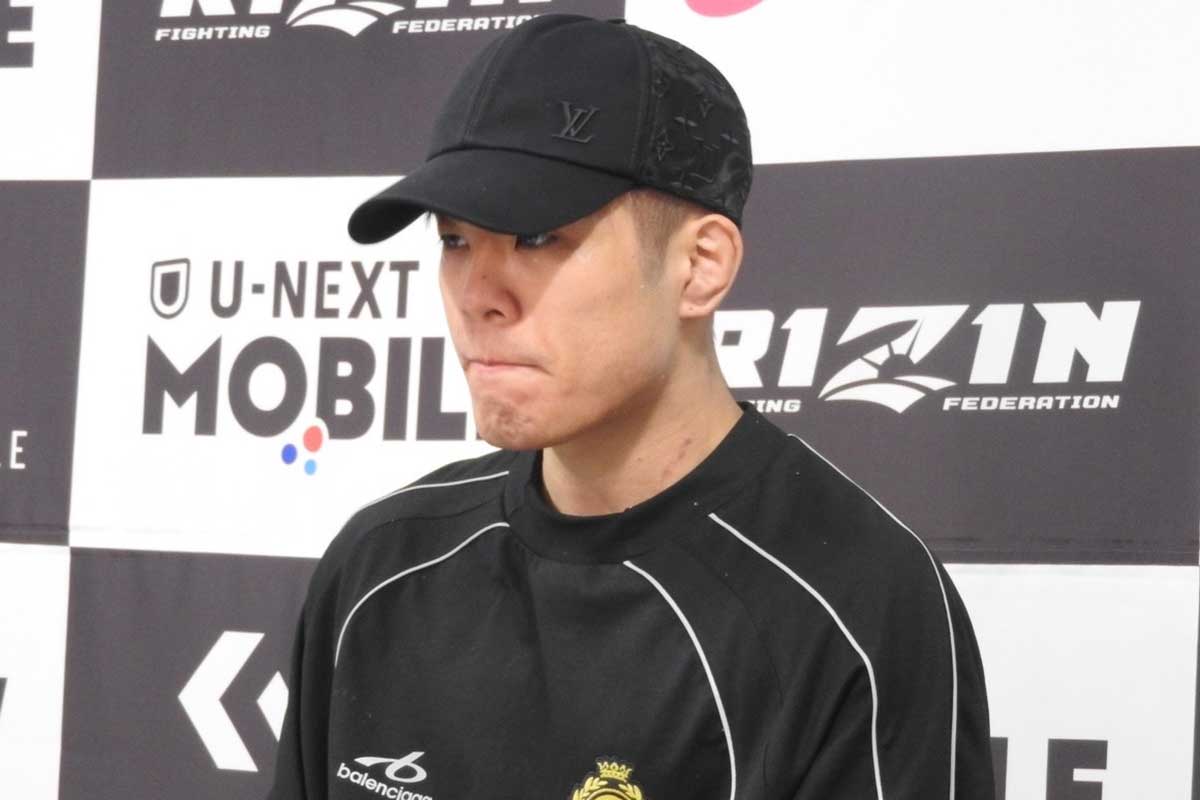 【RIZIN】失神KOで痛恨4連敗、会見で号泣「戻ってこれないと思う」　公園で練習した一年前…救った仲間「また一から」