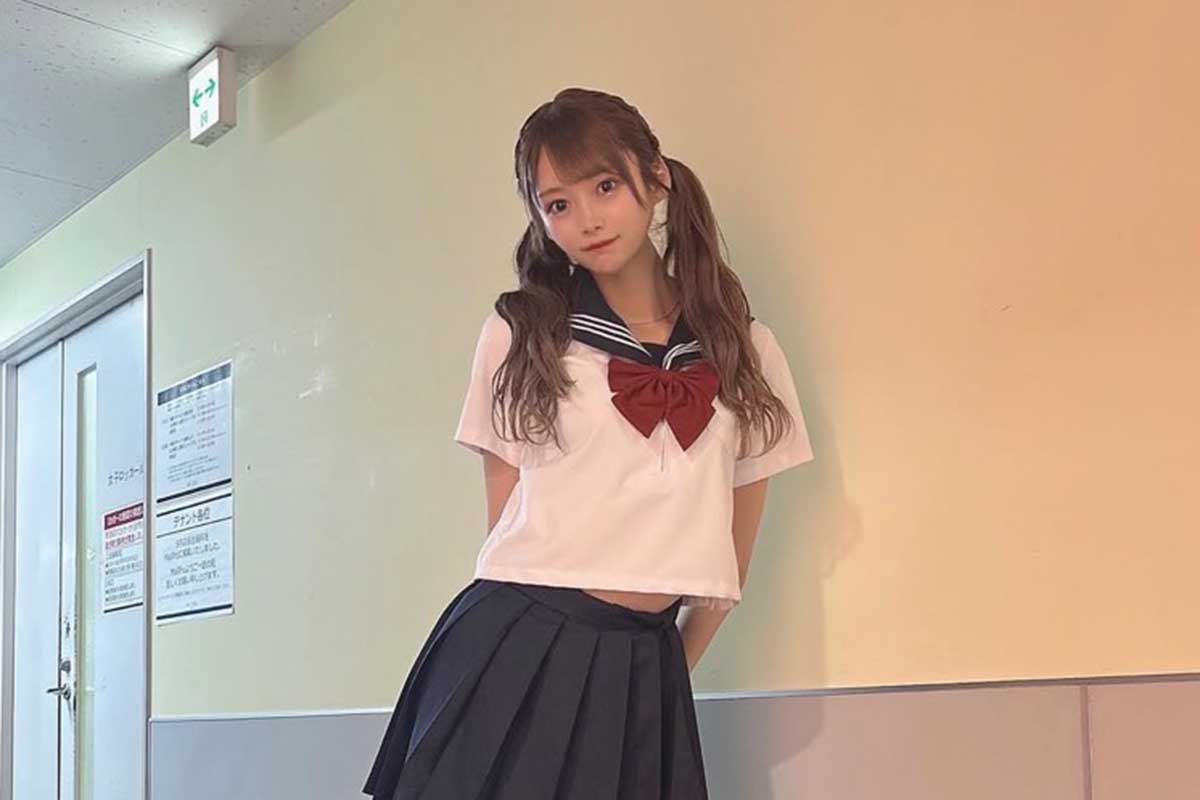 「まだいけるかな」花いろは・達家まきほ、セーラー服姿にネット反応「高校生」「かわいい」