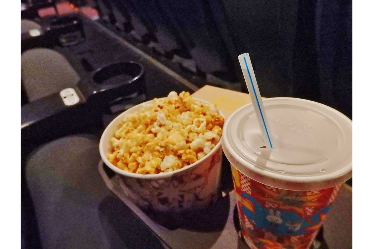 映画館のポップコーン用ボックスを高額な限定グッズとして販売（写真はイメージ）【写真：写真AC】