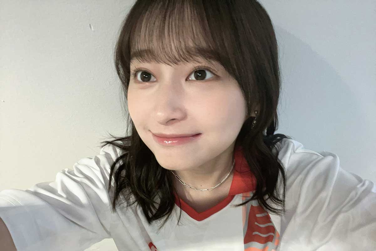 影山優佳、まさかのギャップにネット爆笑「本人ですか笑」「何してんの！？www」「角度天才」