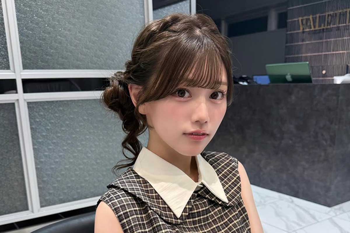 “電撃復帰”で話題の大場結女、ミニスカワンピ姿にネット釘付け「こんな感じ初めて見たかも」「ビジュすごい」