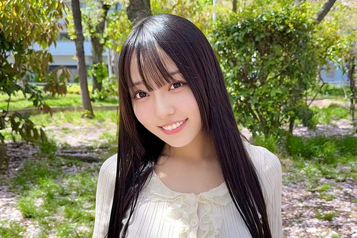 グラビア人気のINUWASI・すずめ、タイトな赤チャイナ服姿に反響「これはドキドキ」「超絶美少女」
