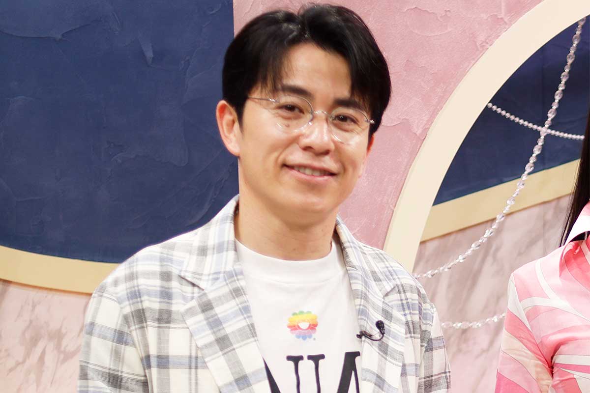取材会に出席したオリエンタルラジオ・藤森慎吾【写真:ENCOUNT編集部】