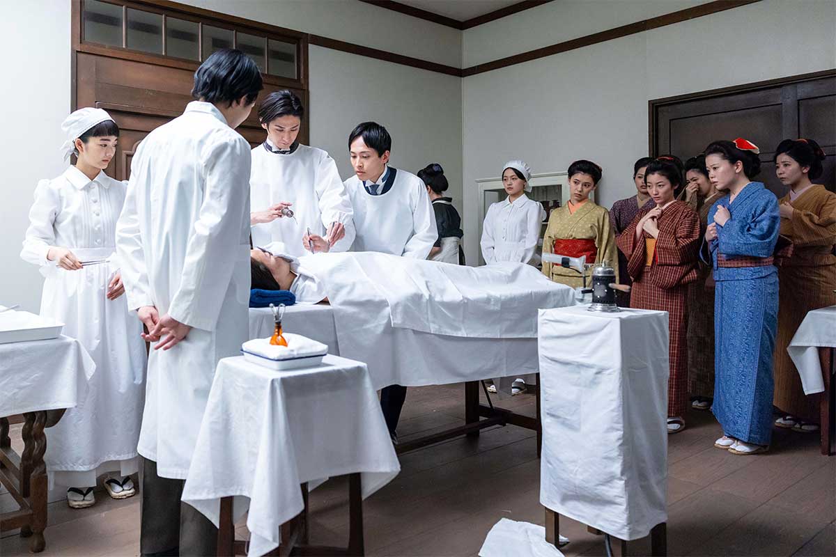 【風、薫る】明治時代の手術シーン再現の舞台裏　史実との違い…「もう少し辛辣に描いても良かった」場面とは