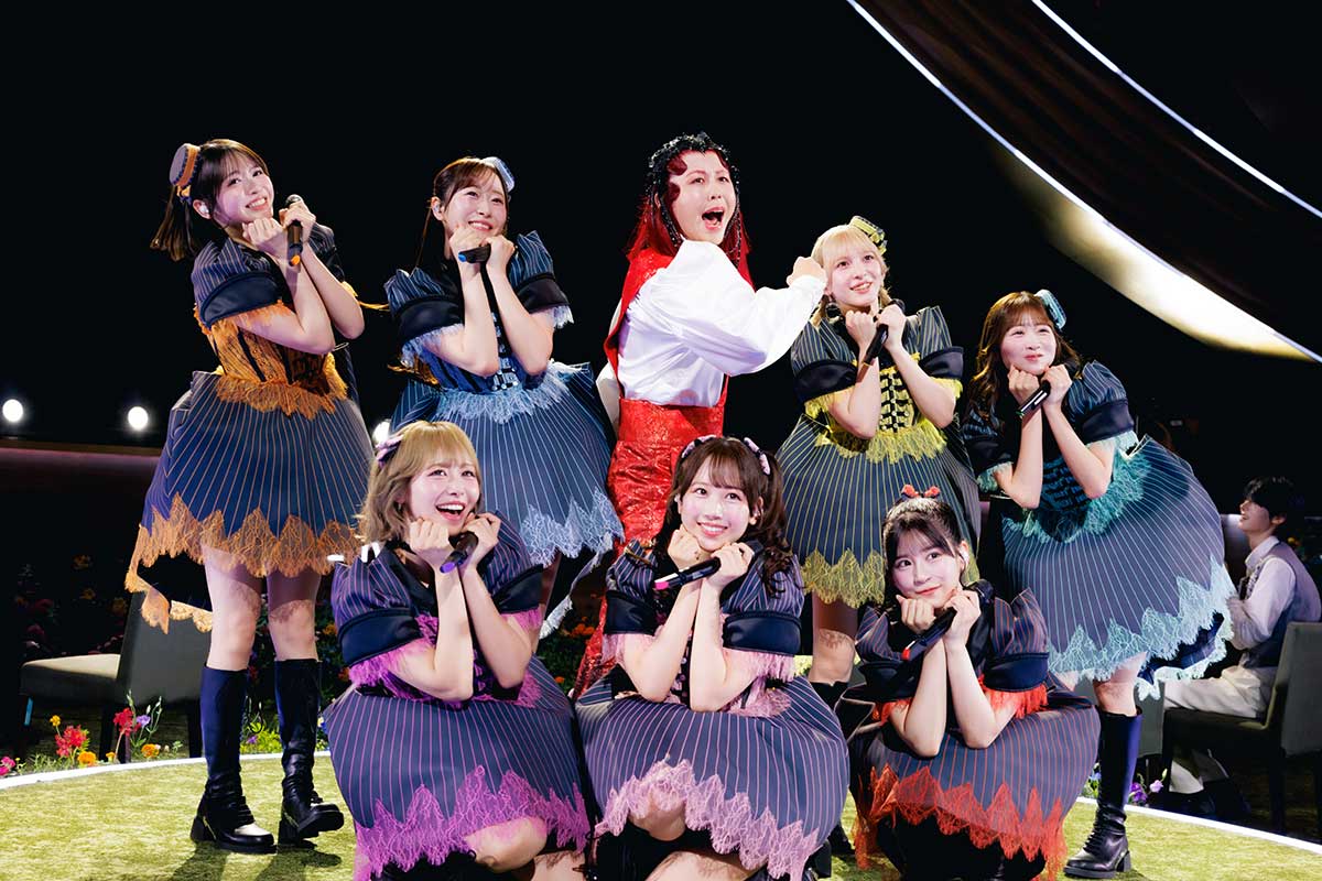 FRUITS ZIPPERとミセス藤澤涼架【写真：田中聖太郎写真事務所】