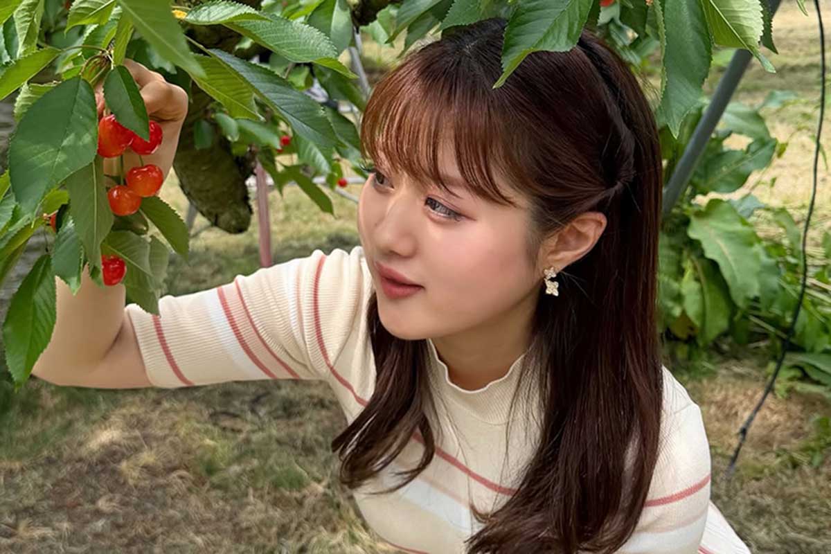青学大出身の内構花音アナ、人生初のさくらんぼ狩り姿に反響「モデルさんみたい」「かわいい妖精さん」