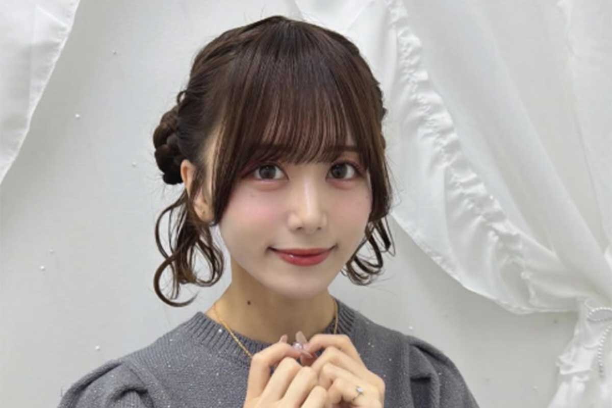 グラビアで強烈インパクト　叶岡あみなの驚きスタイルに「何頭身ですか？」「足長っ！」の声
