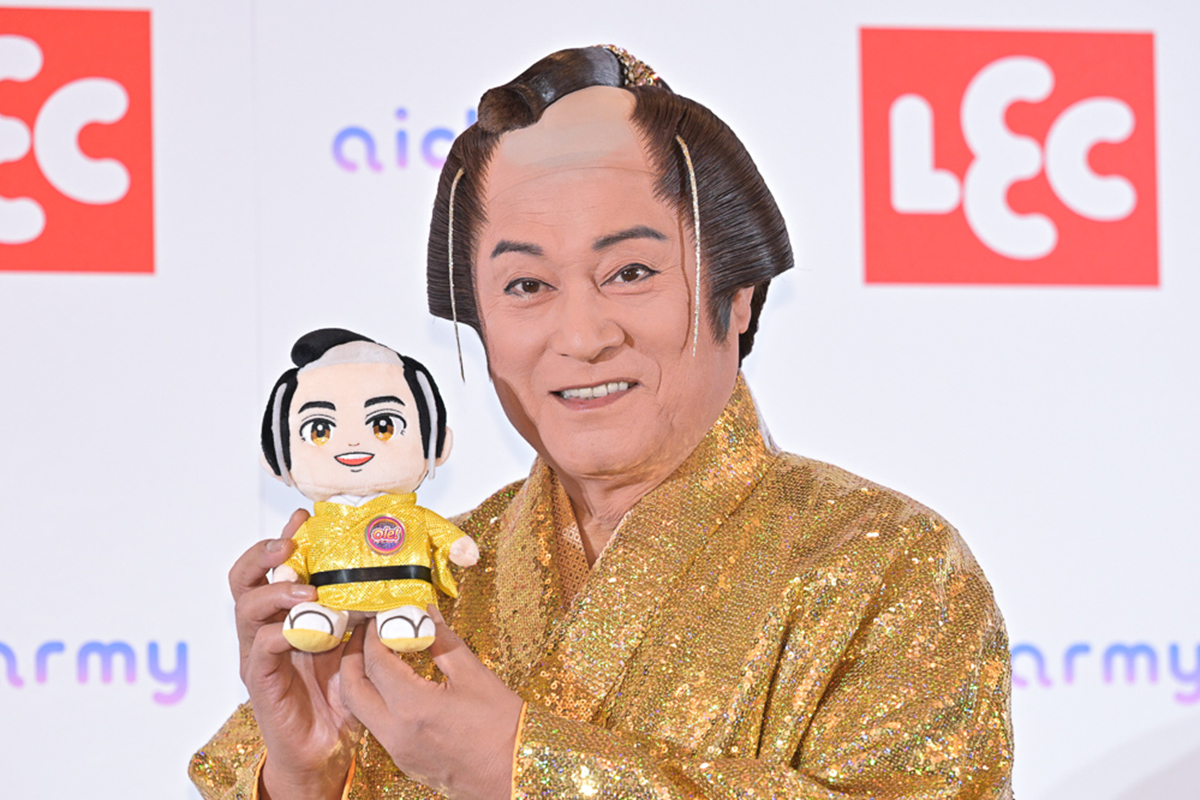 松平健、自身の声がAI化　体験して仰天「同じですね」　会話できる“マツケンぬいぐるみ”が12月発売へ