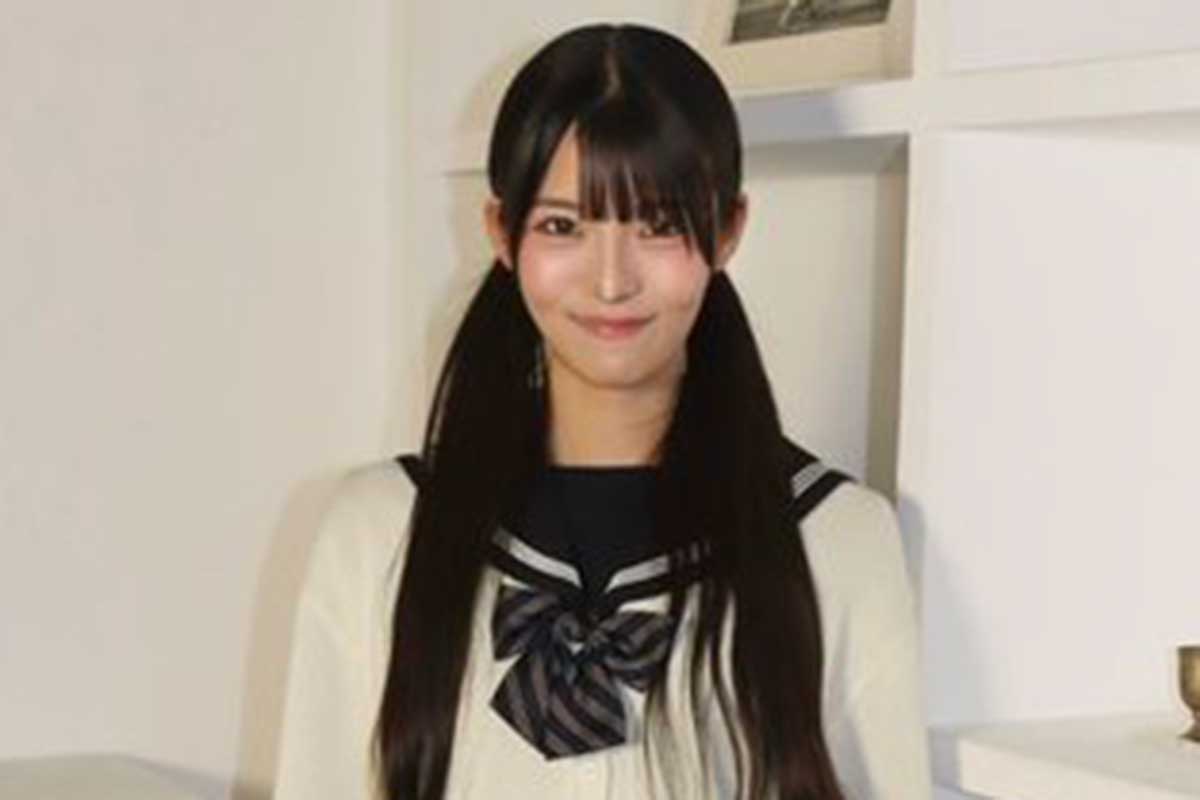 現役女子大生レースクイーンの高月華、「めちゃくちゃ恥ずかしい」制服ショットに「JKにしか見えない」絶賛の嵐