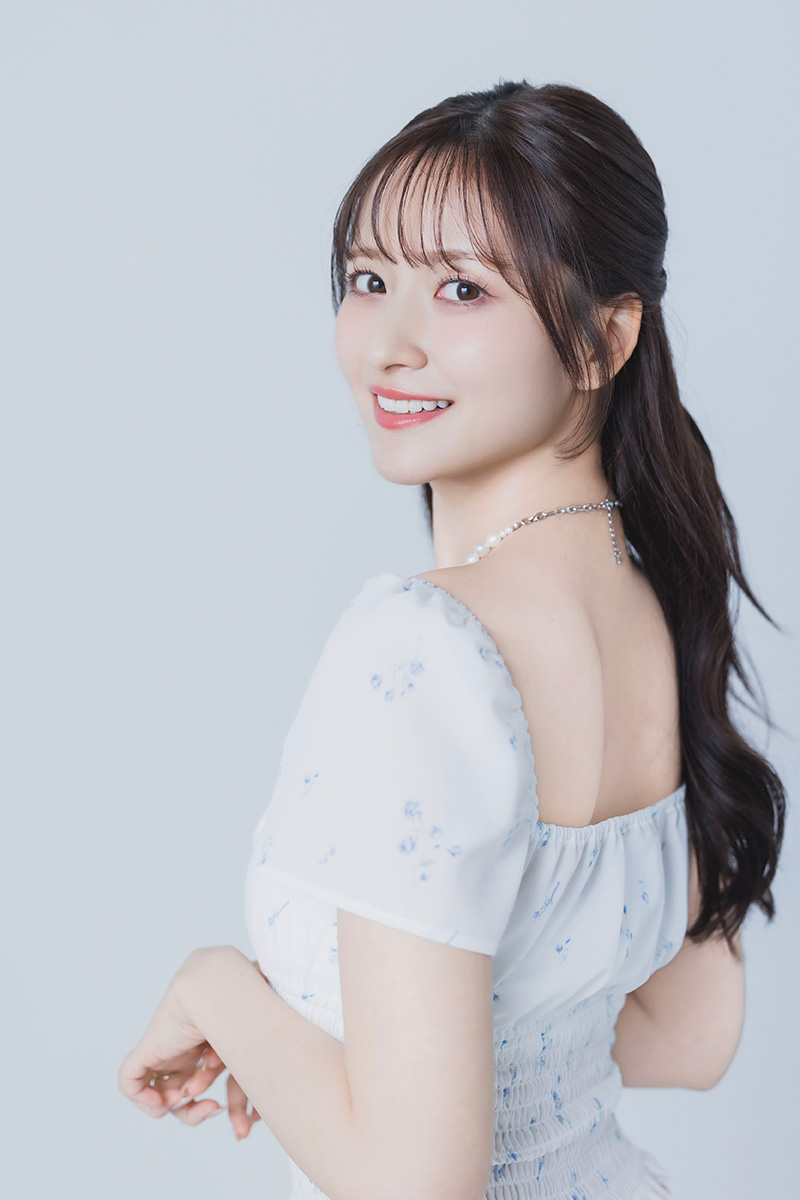 今後の目標は「2nd写真集も出したいです！」【写真：冨田味我】