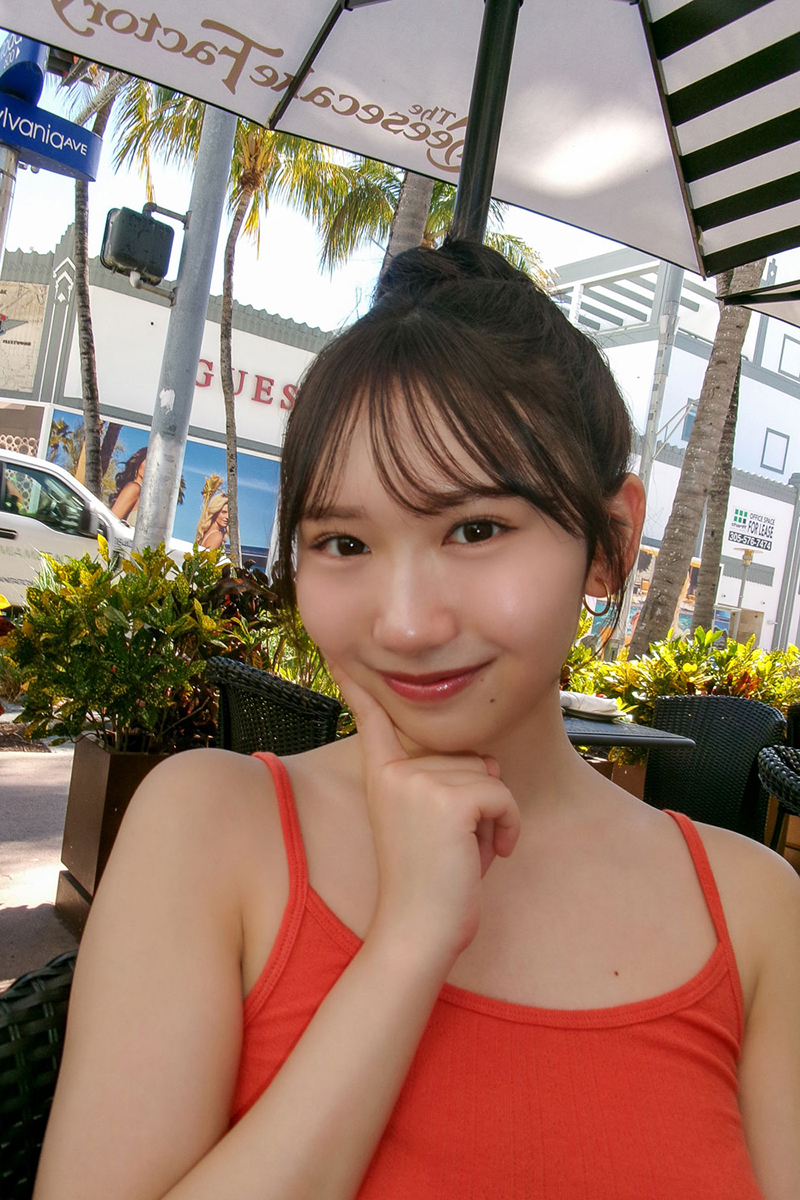 日向坂46・藤嶌果歩の1st写真集公式Xが公開したオフショット【写真:X(@kahorin1st)より】