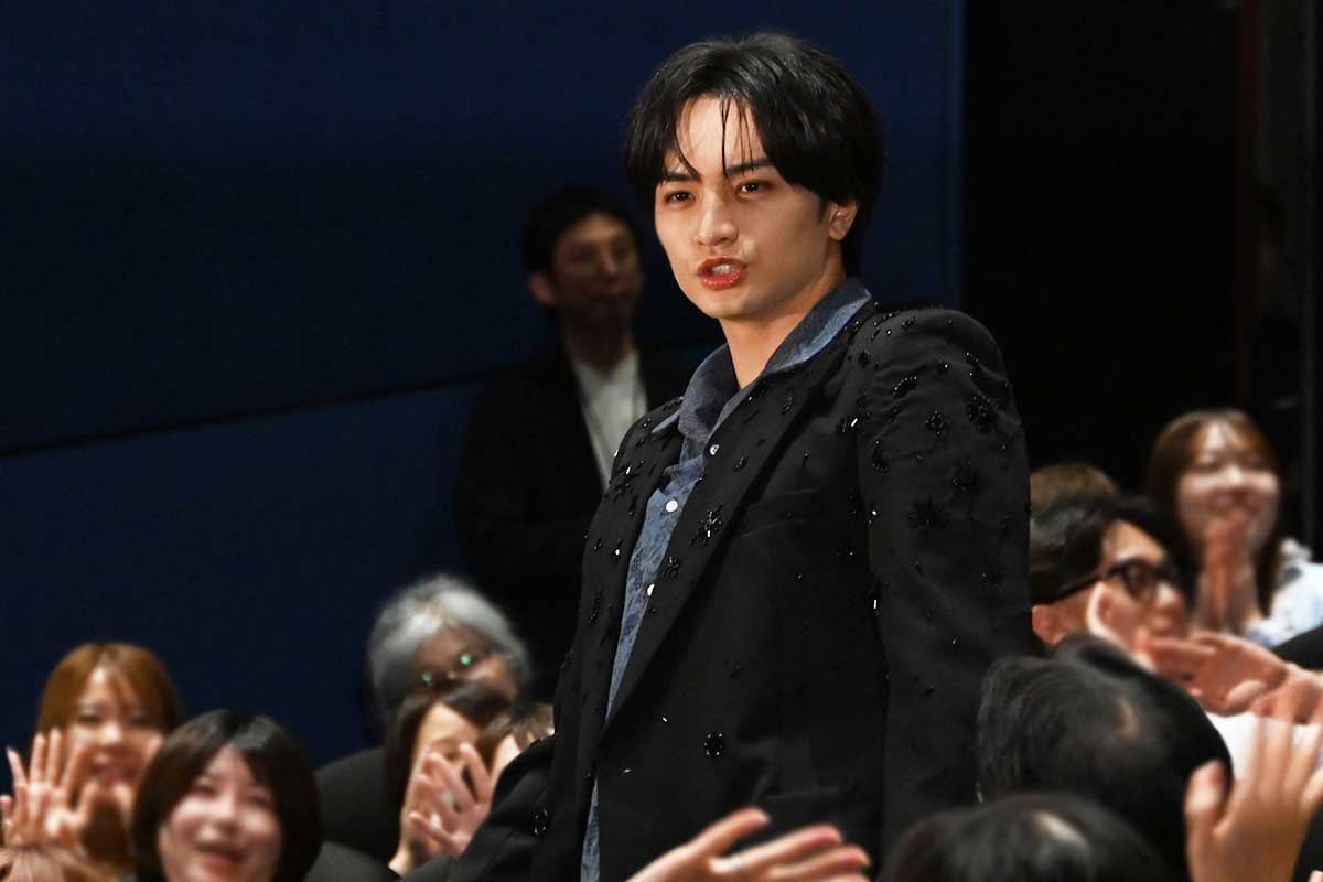 中島健人、舞台挨拶で客席から登場　観客の熱気に感無量「空気がめちゃくちゃ熱い」