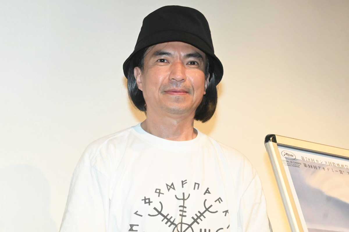ふかわりょう、黒の帽子を被ってイベント登壇「バラエティー番組の企画で、髪型が不具合を」