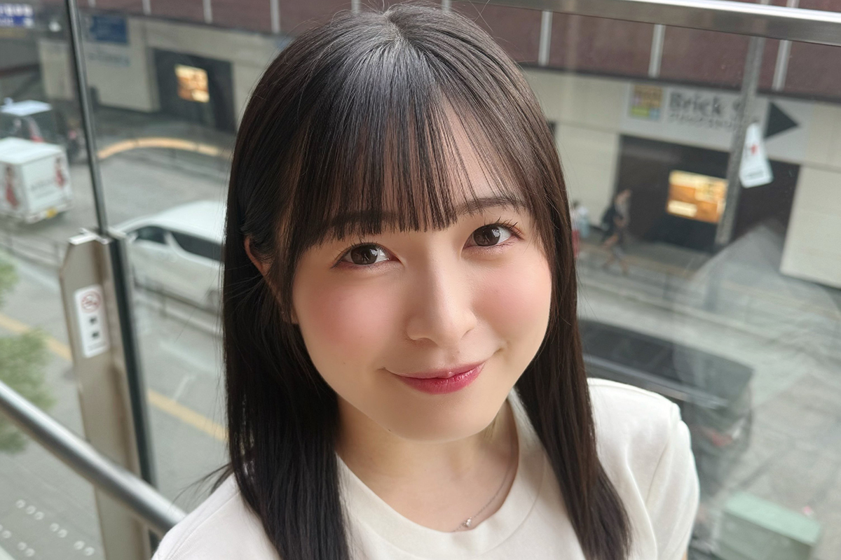 HzMeの早川渚紗「意外とムチムチしてます…」　ぴったりニットにファン注目「すんばらしい」