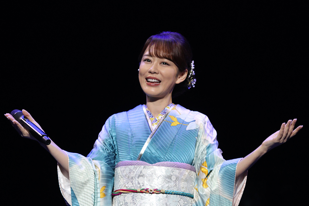 丘みどり、秋元康氏プロデュース新曲で新境地「年末の賞レースに出られるように」