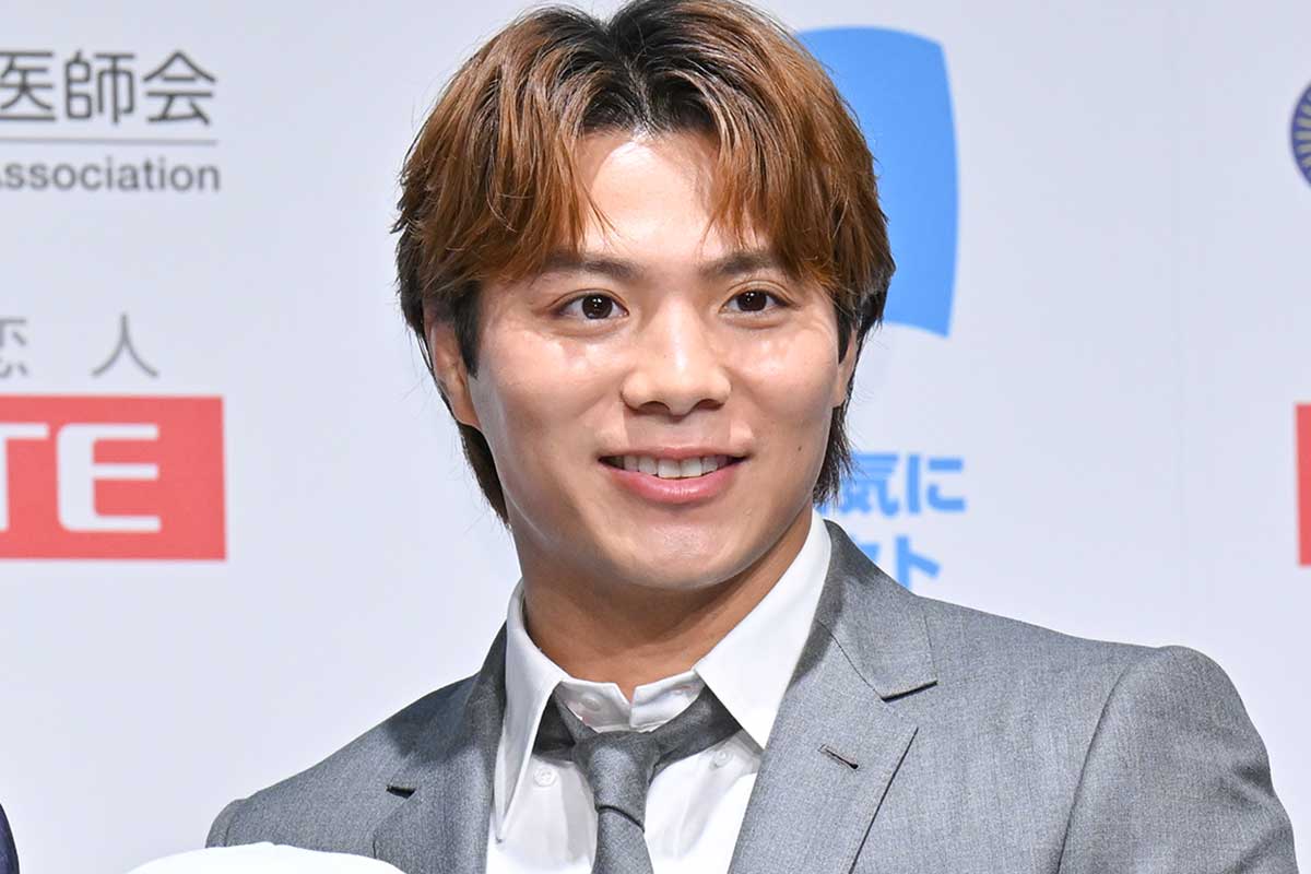 五輪王者の“肉体美”にファン衝撃「エエ背中や！」「範馬勇次郎みたい」　阿部一二三が米ロスでキャンプ