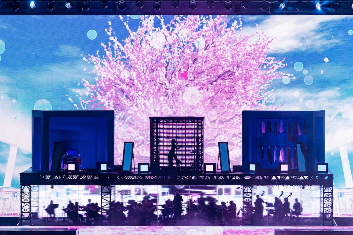オーケストラバックに披露した『春に舞う』【写真:Mari Kinoshita】